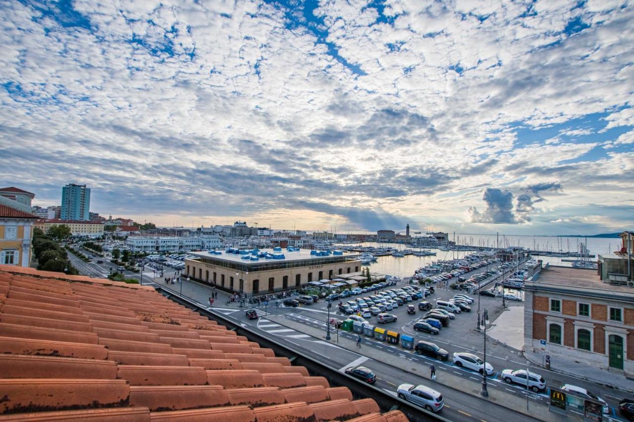 Panorama Loft Apartment ตรีเอสเต ภายนอก รูปภาพ