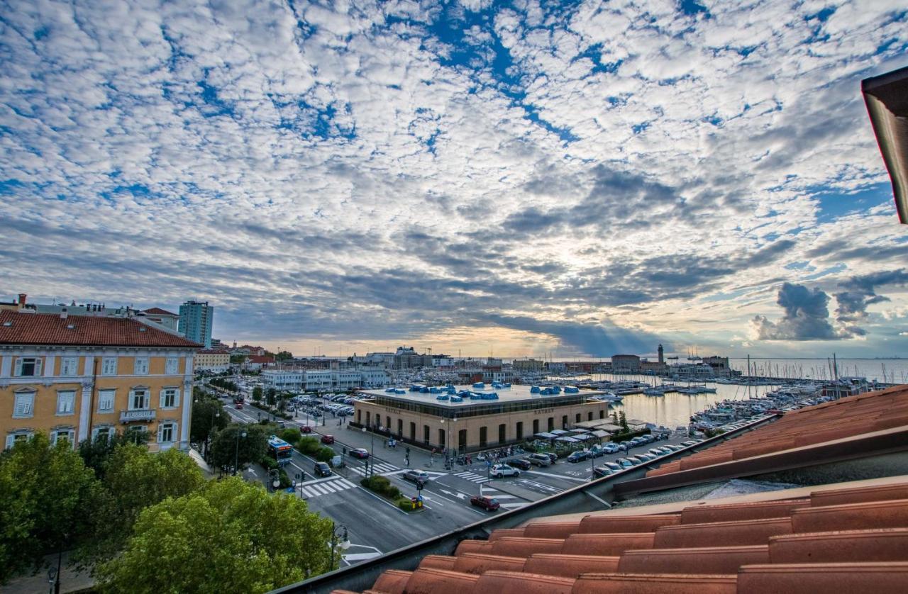 Panorama Loft Apartment ตรีเอสเต ภายนอก รูปภาพ