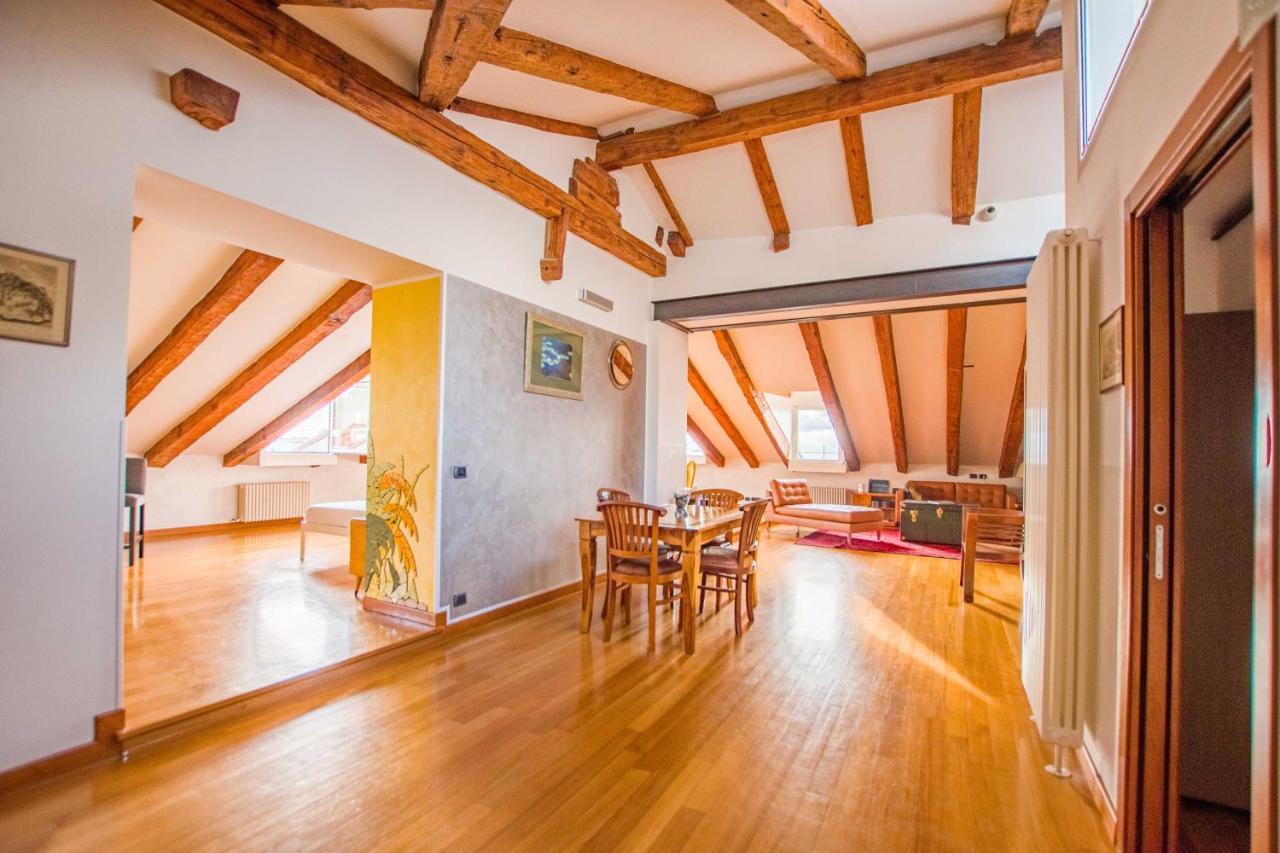 Panorama Loft Apartment ตรีเอสเต ภายนอก รูปภาพ