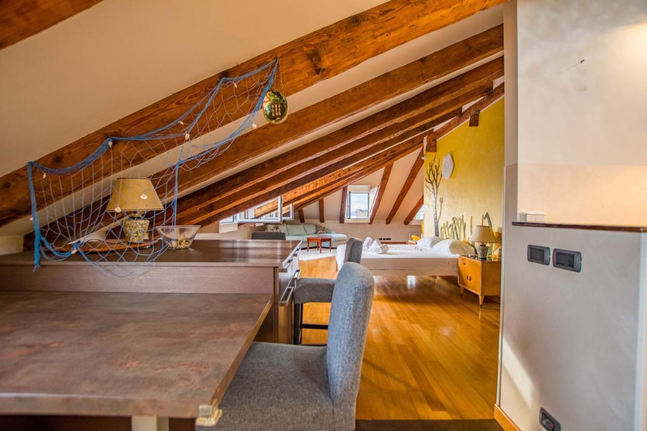 Panorama Loft Apartment ตรีเอสเต ภายนอก รูปภาพ