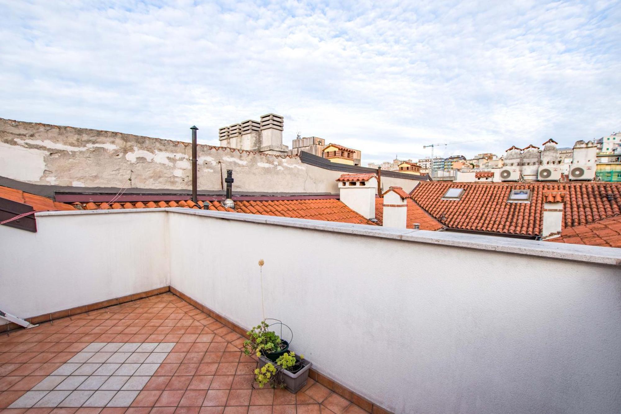Panorama Loft Apartment ตรีเอสเต ภายนอก รูปภาพ